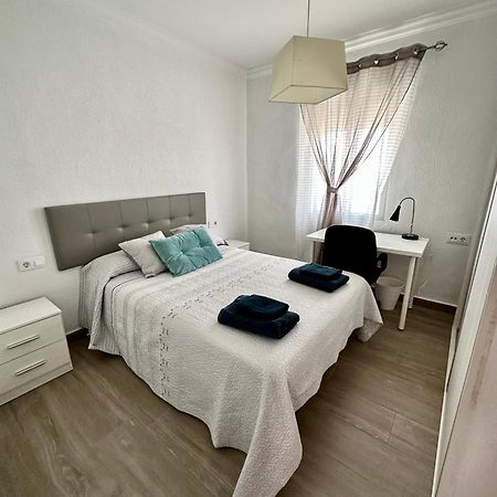 Precioso Apartamento 3 Dormitorios, Aire Acondicionado Menos 10 Min A Pie Feria Jerez De La Frontera Dış mekan fotoğraf