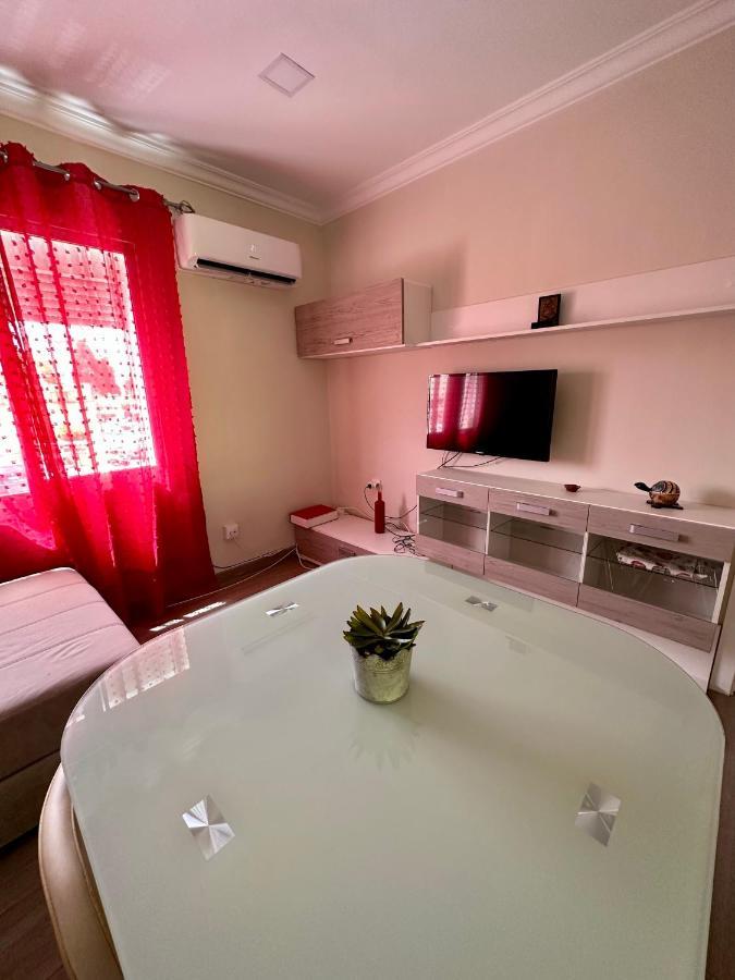 Precioso Apartamento 3 Dormitorios, Aire Acondicionado Menos 10 Min A Pie Feria Jerez De La Frontera Dış mekan fotoğraf