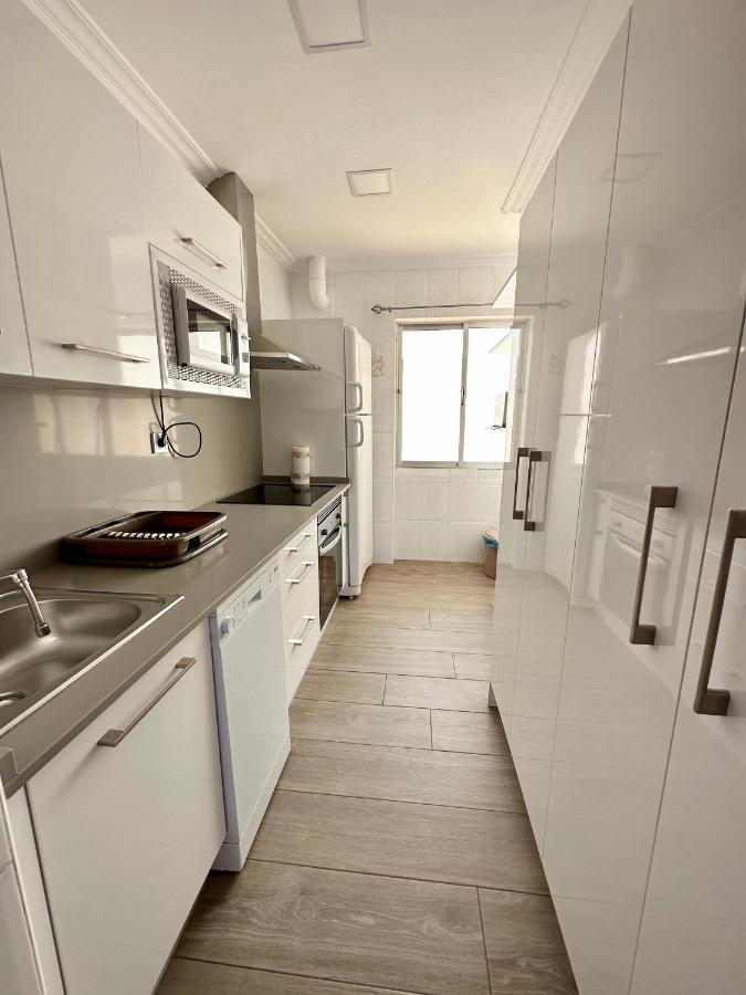 Precioso Apartamento 3 Dormitorios, Aire Acondicionado Menos 10 Min A Pie Feria Jerez De La Frontera Dış mekan fotoğraf