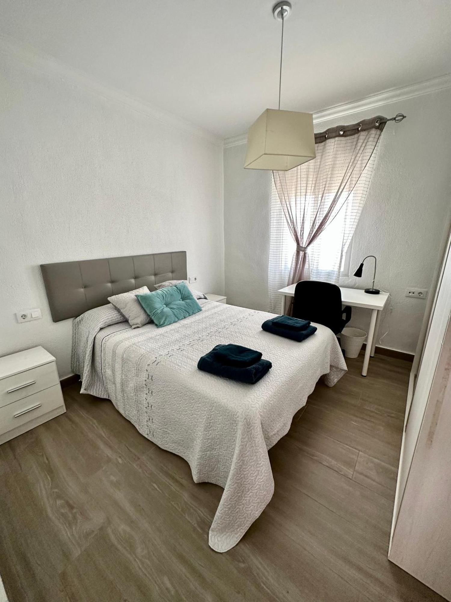 Precioso Apartamento 3 Dormitorios, Aire Acondicionado Menos 10 Min A Pie Feria Jerez De La Frontera Dış mekan fotoğraf
